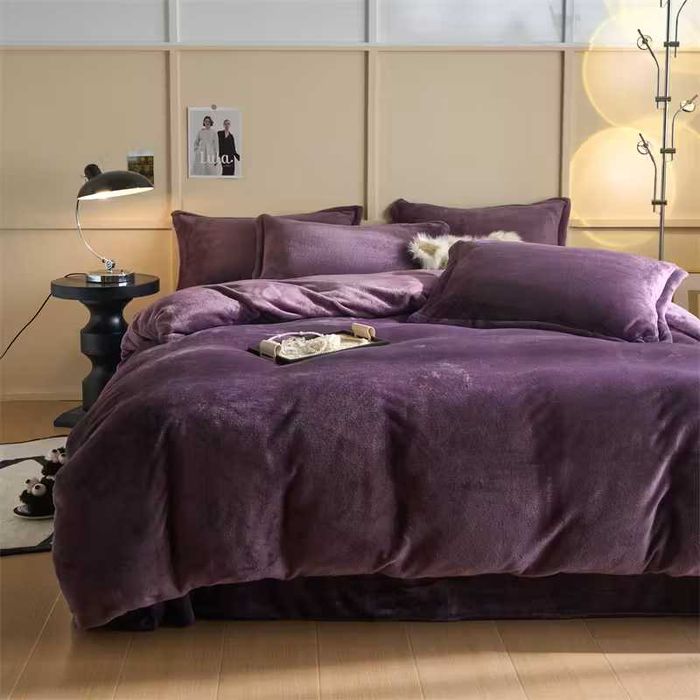 Conjunto: Capa de edredão + 2 capas de almofada (travesseiro) roxo