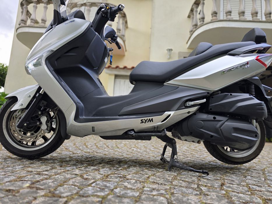 SYM GTS 300i ABS (2016) • 19.500 km • Excelente estado