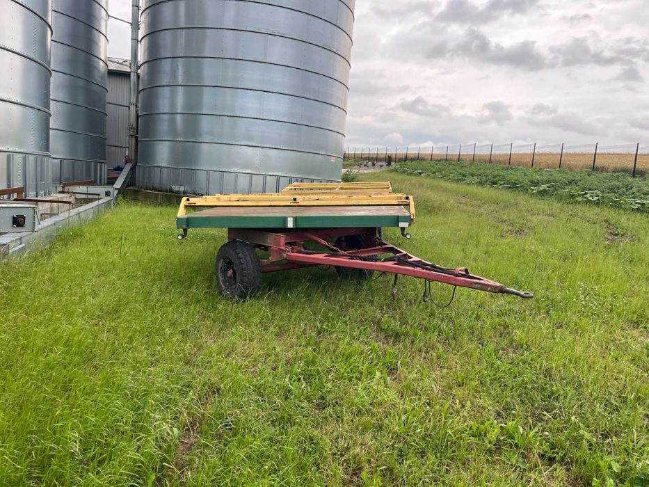 Przyczepa laweta (niska 100cm) słoma , siano , big bagi , skrzynie.