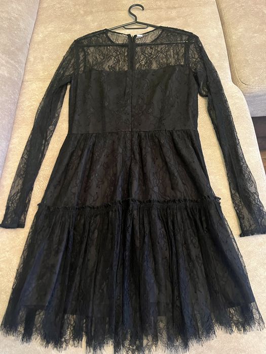 Продам платье для девочки Guess