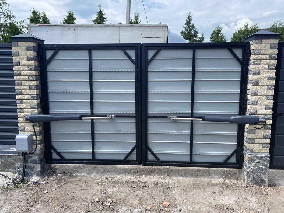 Відкриття воріт з пульта , Автоматика для розпашних воріт