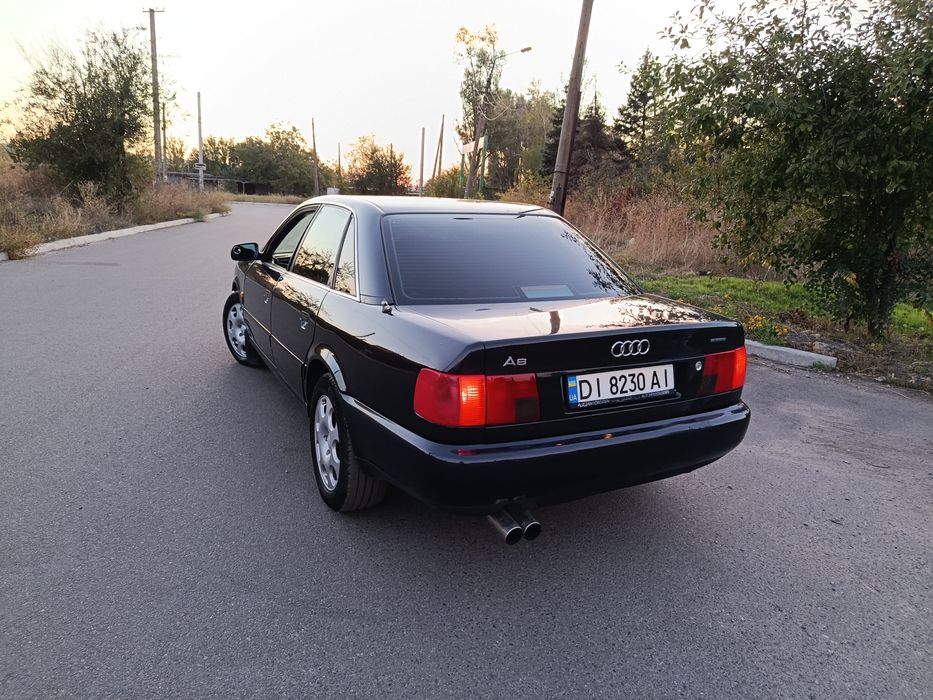 Ауди А6 Quattro с рабочим климатом