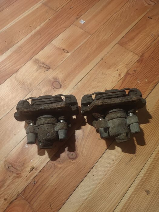 Zaciski hamulcowe tył e36 TDS