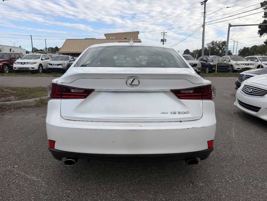 Lexus IS 300      2016
