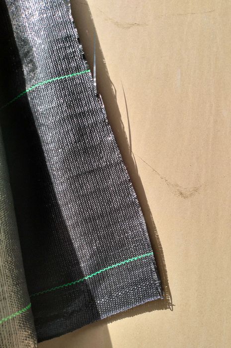 Agrotkanina 2,1m x 100m, 100g/m2 czarna