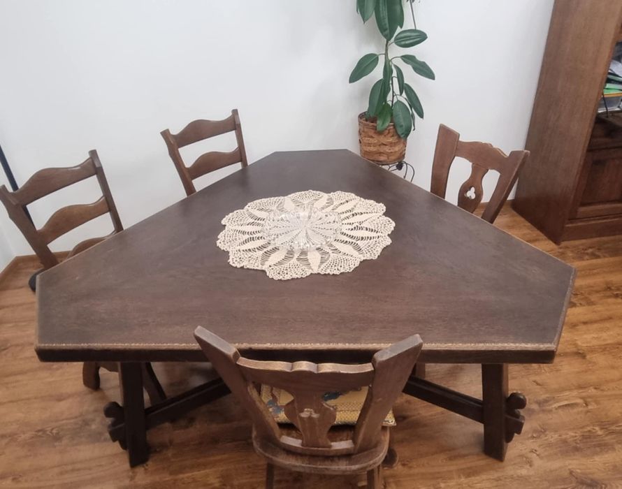 Oryginalny niepowtarzalny stół.