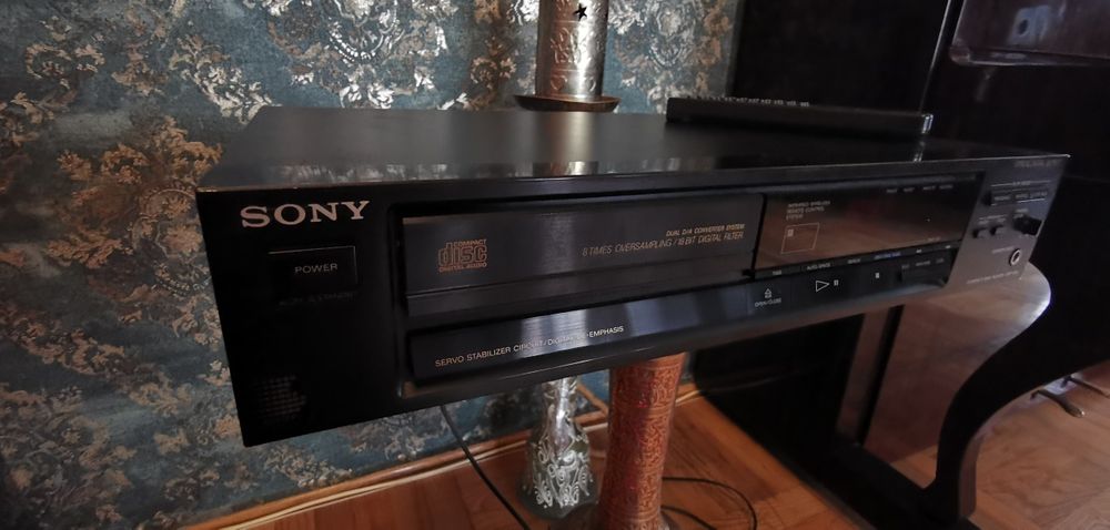 Sony CDP-670 | Burr-Brown PCM56 | Oryginalny Pilot | Klasyk Hi-Fi