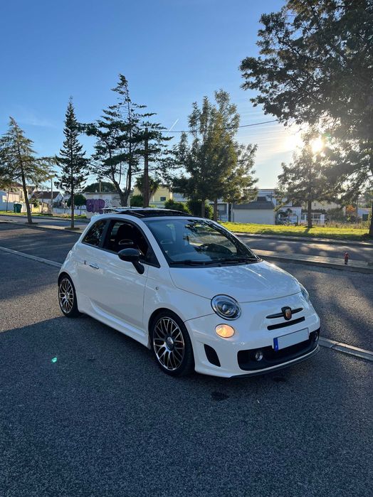 Abarth 500 com teto de abrir (possibilidade de crédito)