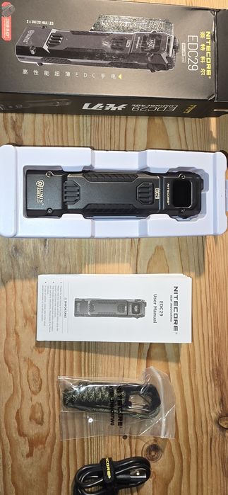 Надпотужний кишеньковий ліхтар Nitecore EDC29 (USB-C, OLED дисплей)