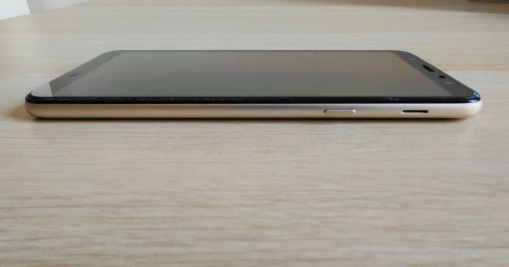 samsung сматрфон А6+