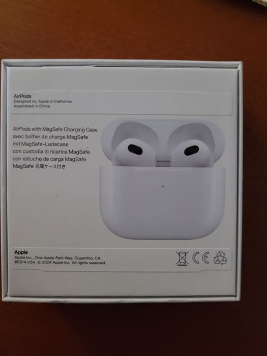 Airpods 3 *super stan*