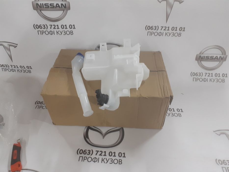 Корпус повітряного фільтра, бачок омивача Мазда 3, 6, СХ5, СХ50, СХ30