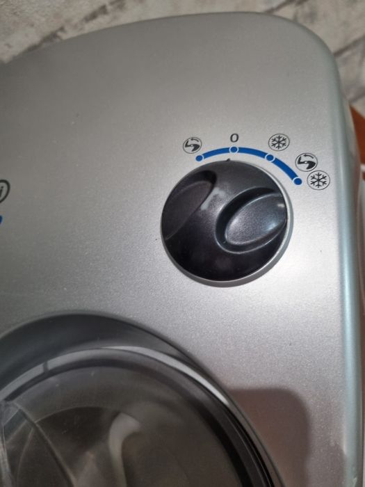 Морожениця Delonghi Gelataio