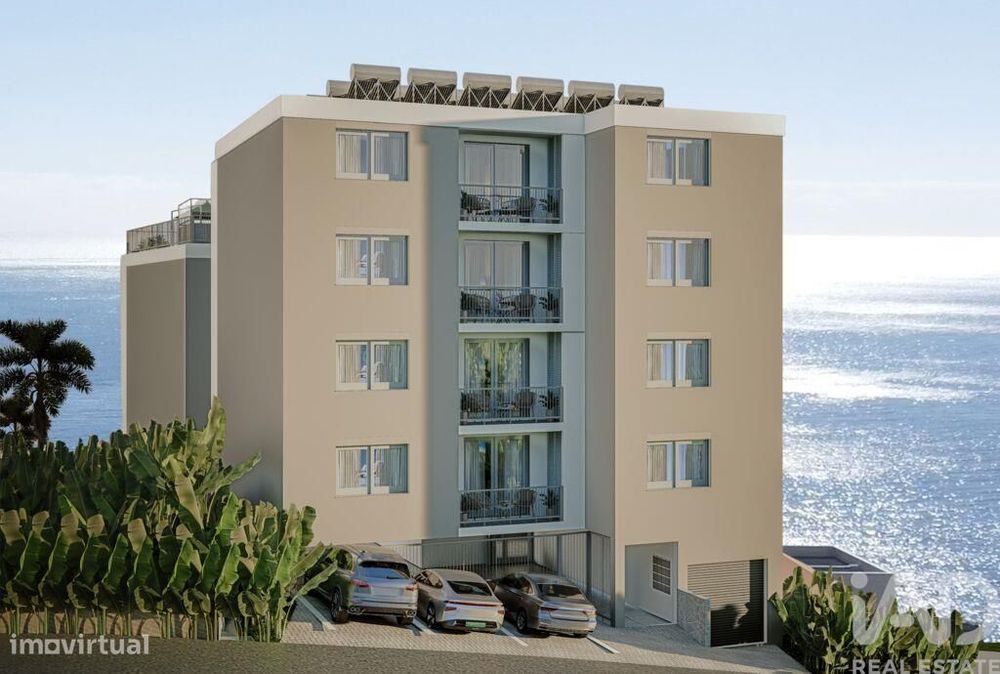Apartamento T1 em Câmara de Lobos de 74,00 m2