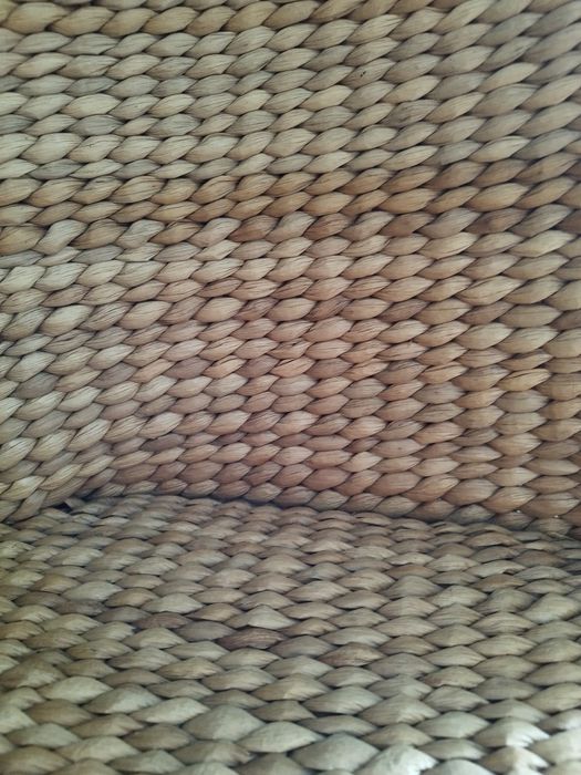 Cadeira em verga nunca usada