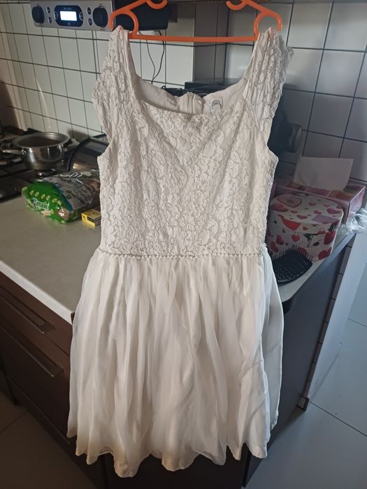 Sukienka dziewczęca rozm. 146