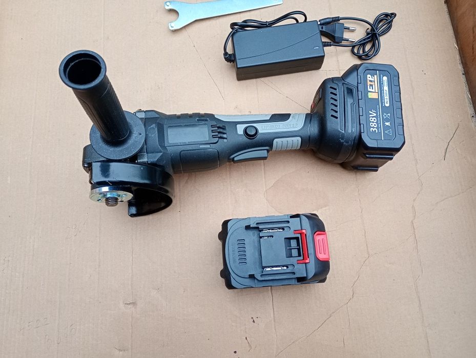 Szlifierka kątowa akumulatorowa ETP 18V