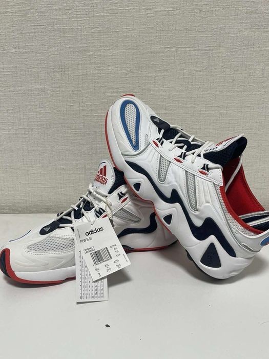 Adidas equipment fyw s-97 G27704 42(2/3) 43(1/3) та 44 розміри