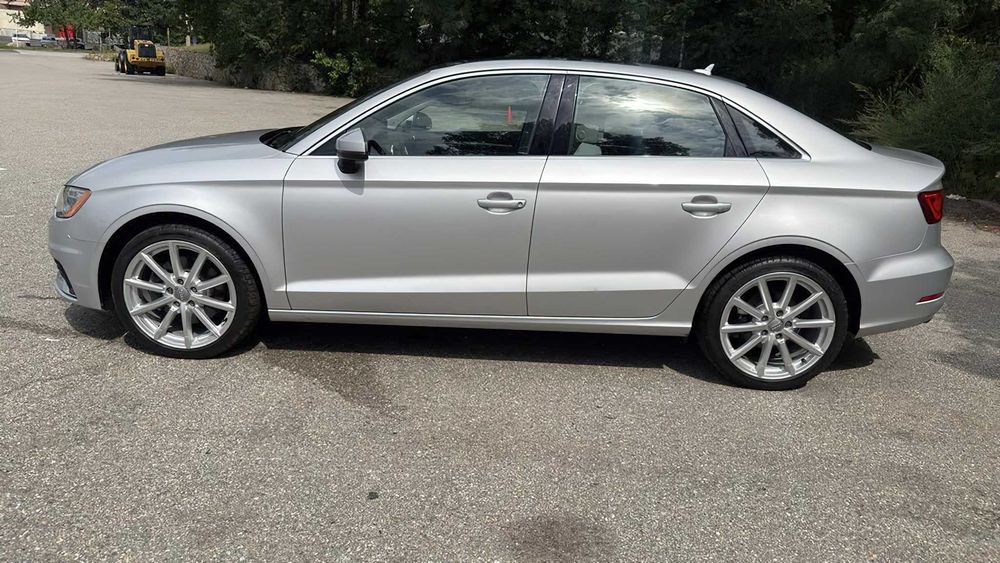 Audi A3      2015