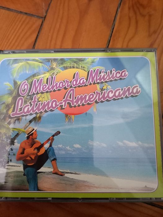 2 caixas cds duplos ,O melhor da musicas americo- latinas