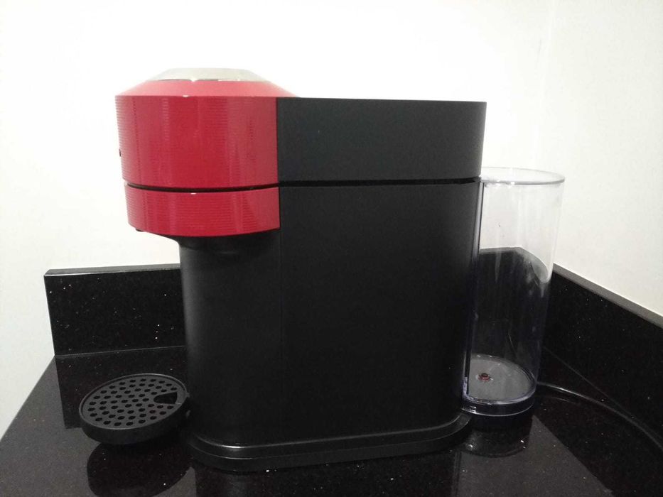 Máquina de café Nespresso Vertuo Next C Cherry Red