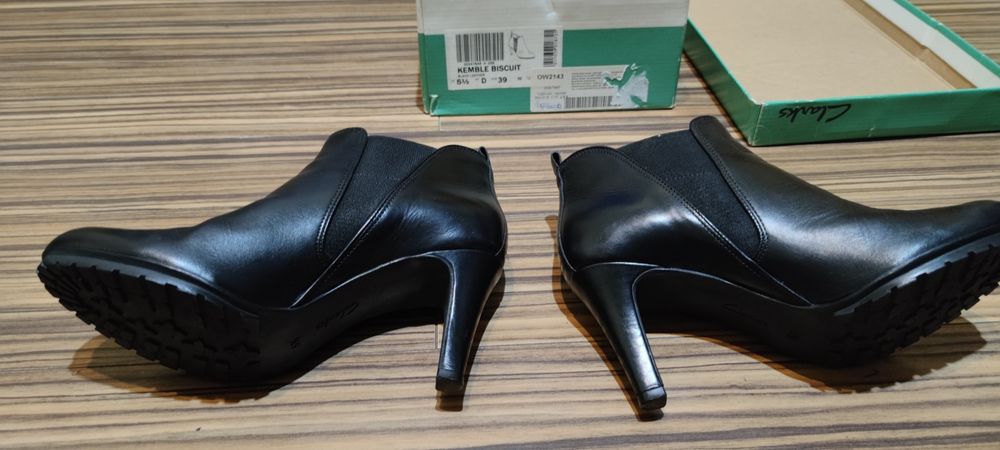 Черевики жіночі Clark's