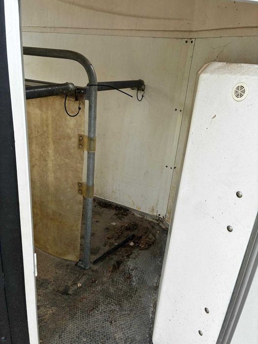 Przyczepa konna jak NOWA-prosto z Nimiec
