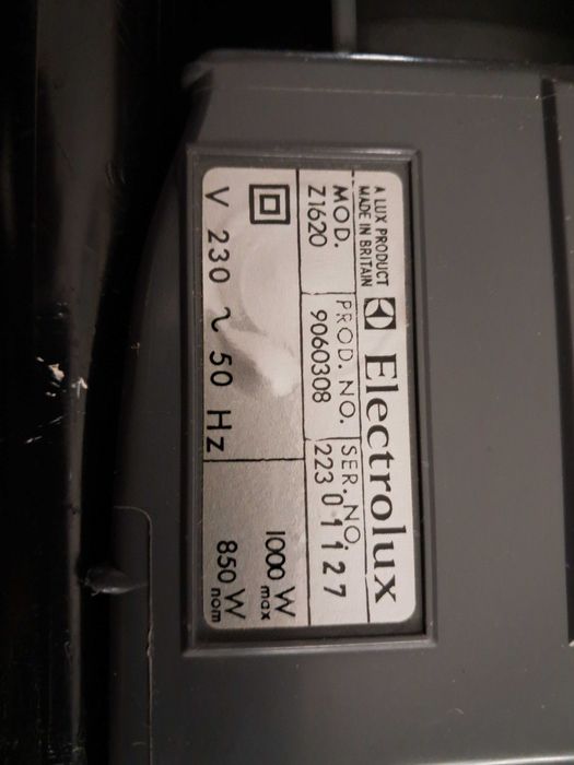 Aspirador Eletrolux 1000 watts max