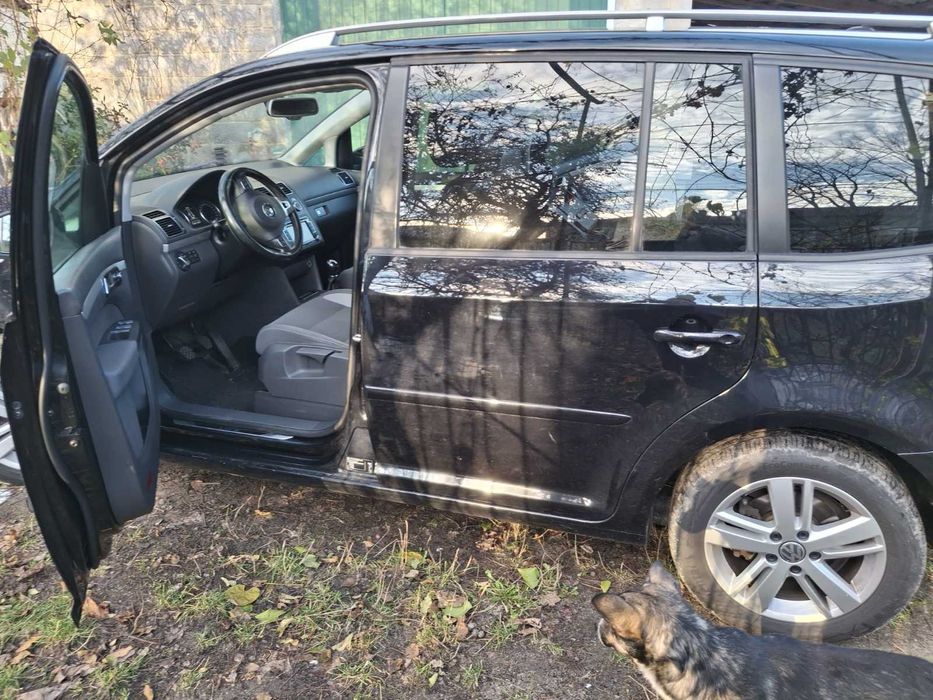 Свіжо пригнаний автомобіль