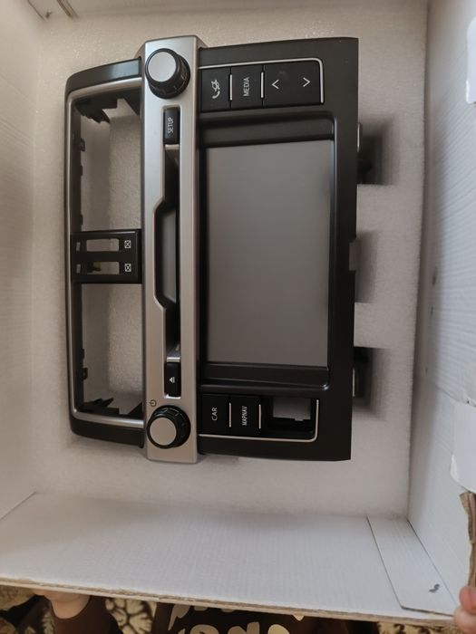 Плеєр до Toyota Land Cruiser 150