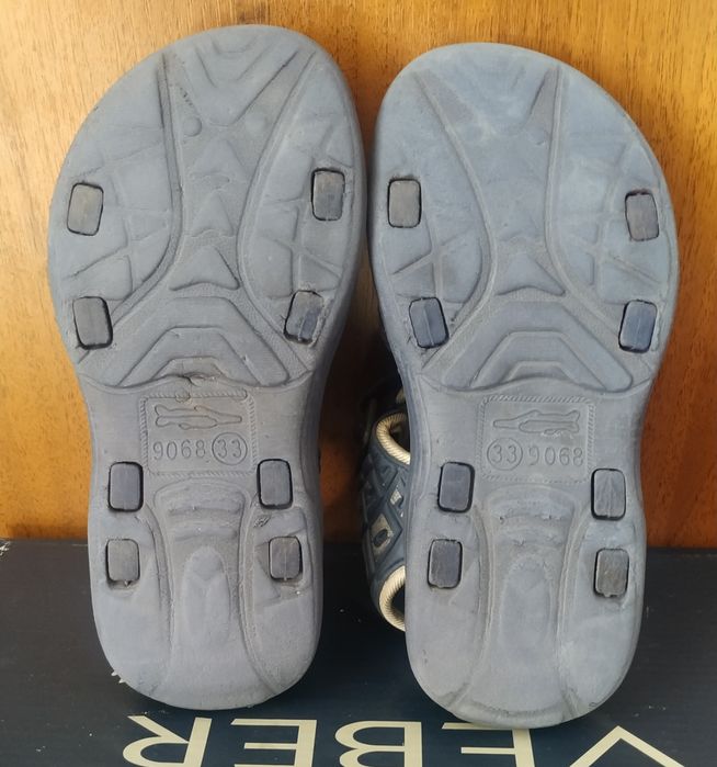 Детские сандалии.