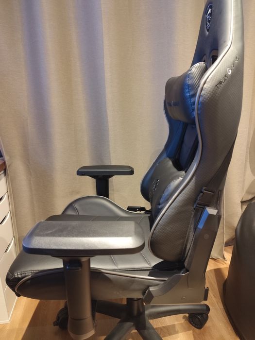 Cadeira Gaming MSI