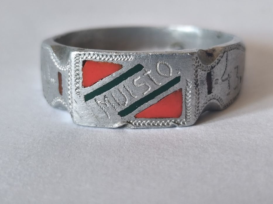 Sygnet Fiński Wojenny 1943 Muisto Sztuka Okopowa Vintage