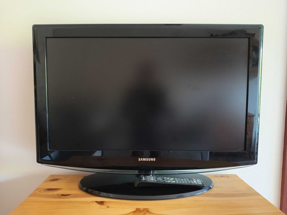 telewizor samsung 32"