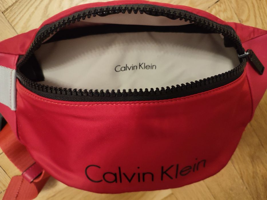 Calvin Klein saszetka nerka, orginalna