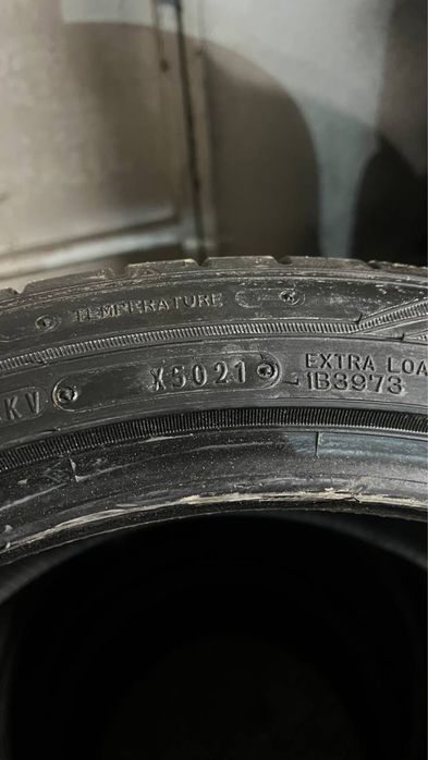 Комплект літньої гуми 295/35/21 Falken