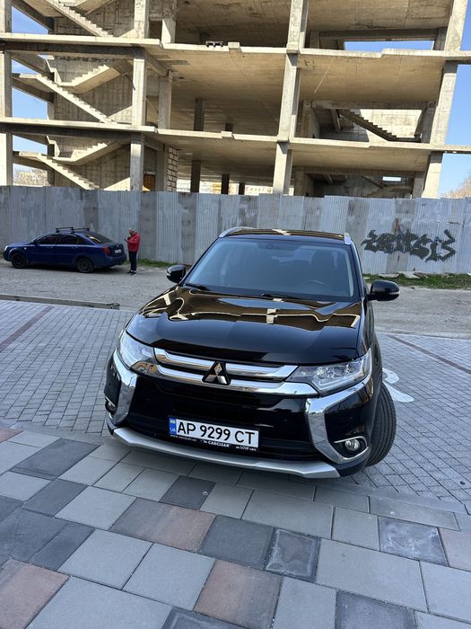 Mitsubishi Outlender 3