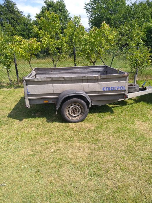 Przyczepa  ładownosc 750 kg