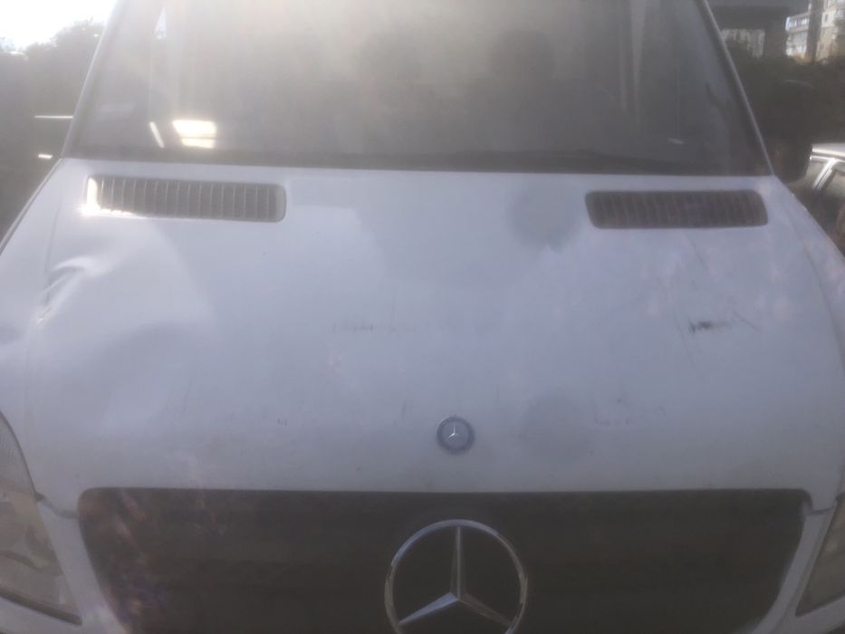 Капот Mersedes Benz 906