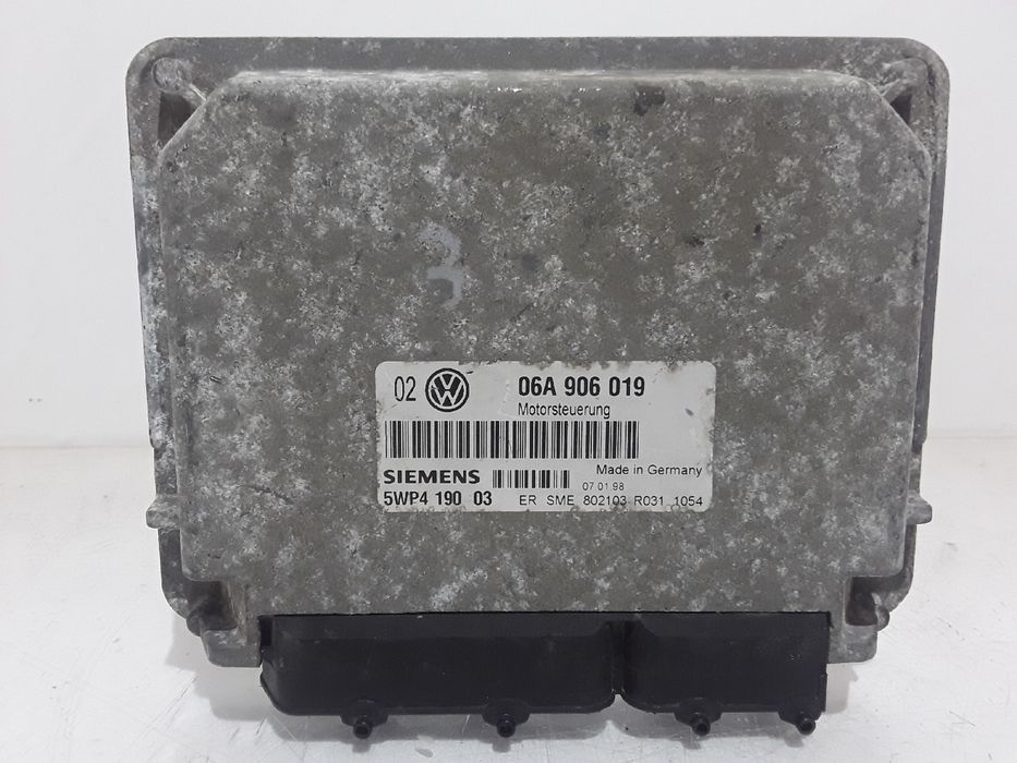 Centralina do Motor - VOLKSWAGEN Golf IV (1J1) | 97 - 07