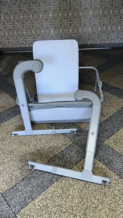 Next to me chicco magic como movo