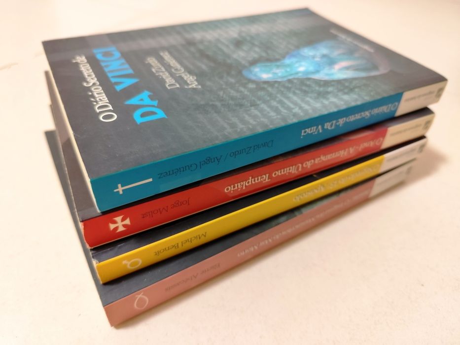 Lote de 4 Livros - Enigmas da História