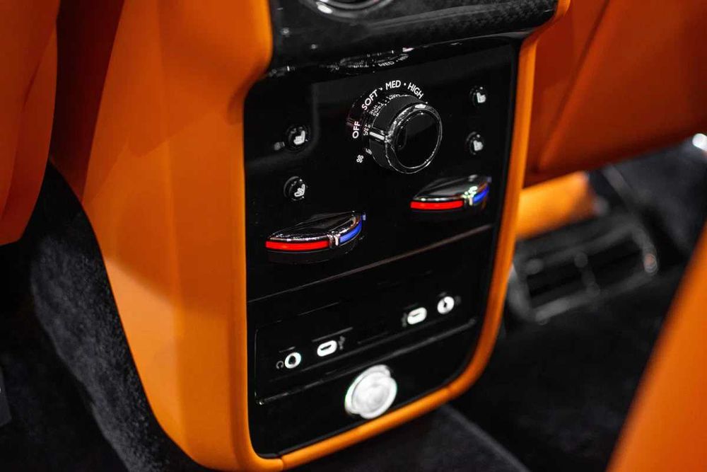 2025 Rolls-Royce Cullinan Series II Black Badge I