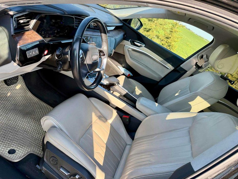 Audi e-tron 2019