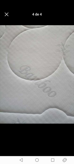 Cama de casal em madeira rústica