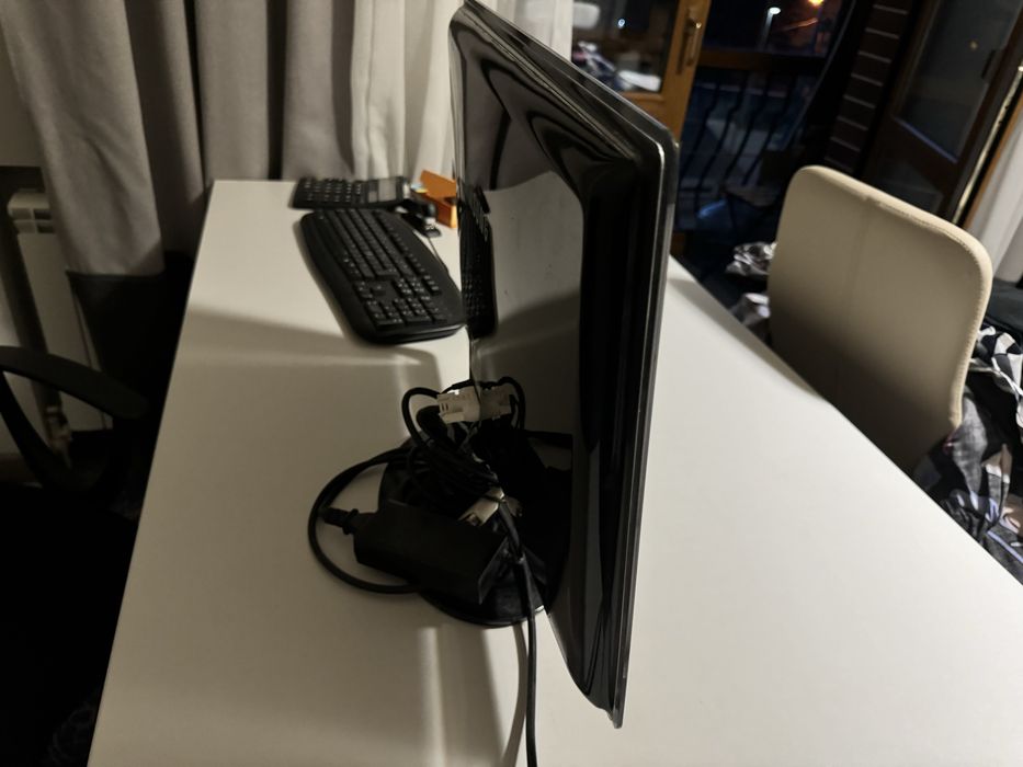 Монітор 23" Samsung SM P2370 LS23EFHKFV Black