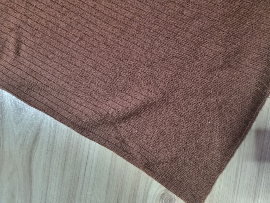 Brązowy sweter krótszy rekaw rozmiar L Zara