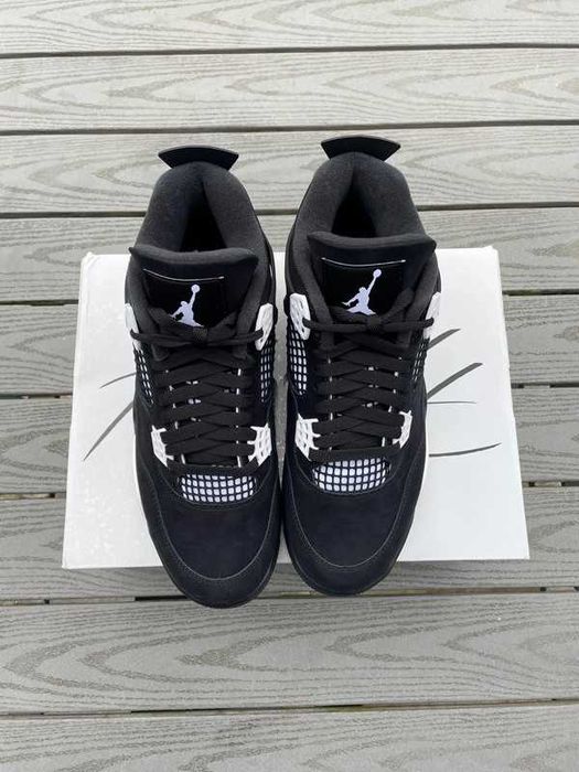 Jordan 4 Retro White Thunder R.44