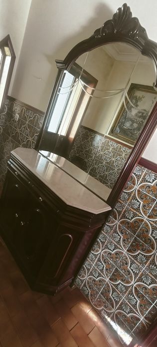 Sapateira com espelho