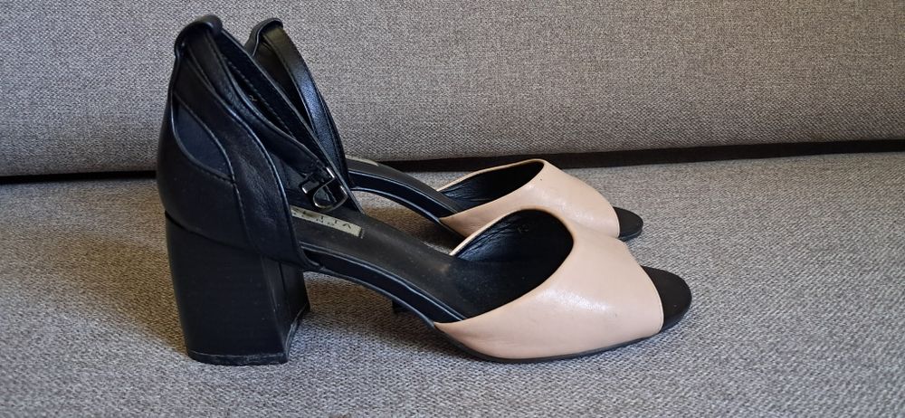 Босоніжки беж розмір 39